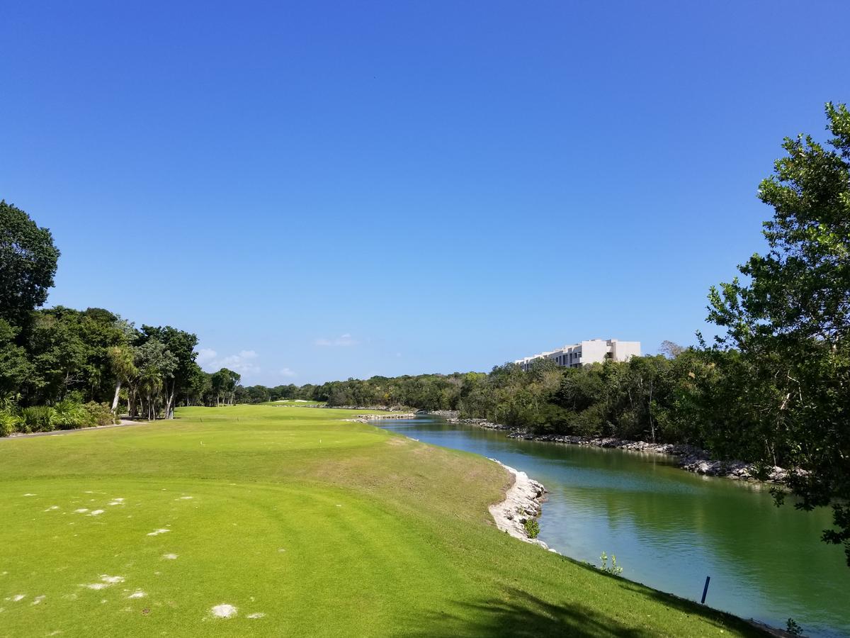 Tao In Tulum Country Club-bahia Principe, Screened Corner Balcony, And Golf Club Access * Akumal