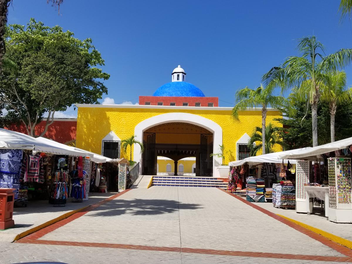 Apartment Tao In Tulum Country Club-bahia Principe, Screened Corner Balcony, And Golf Club Access