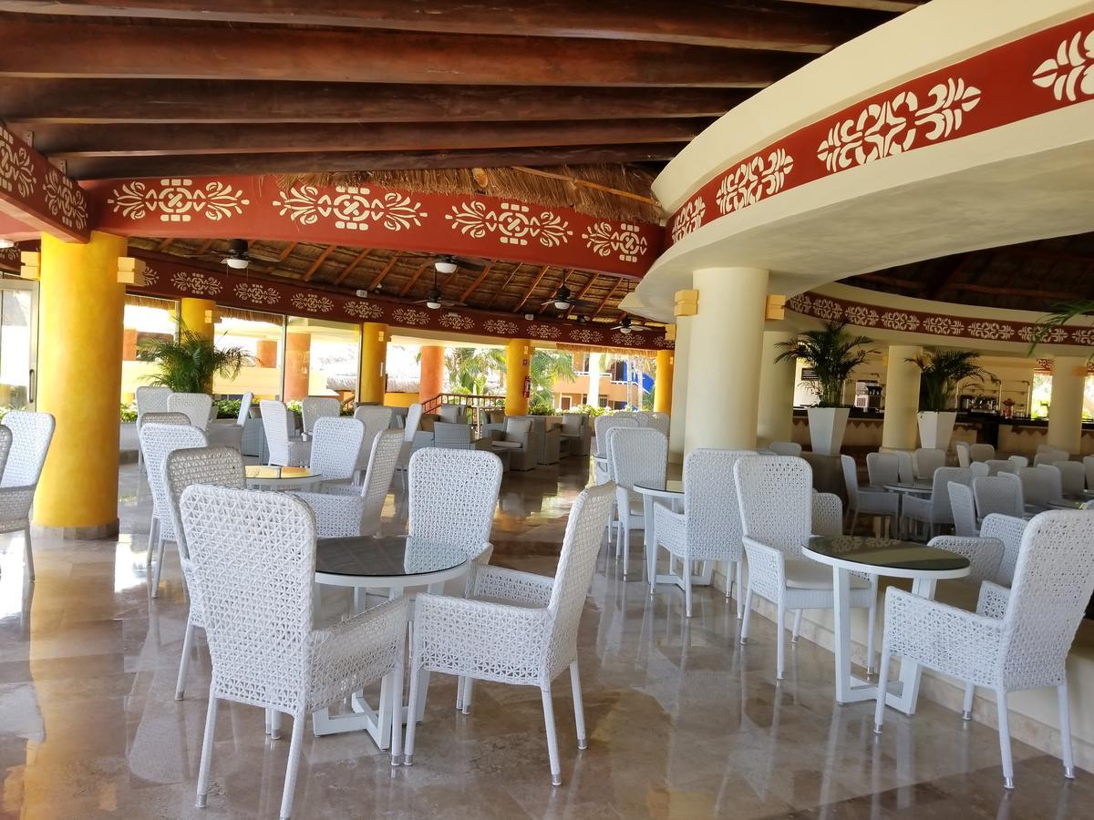 Tao In Tulum Country Club-bahia Principe, Screened Corner Balcony, And Golf Club Access