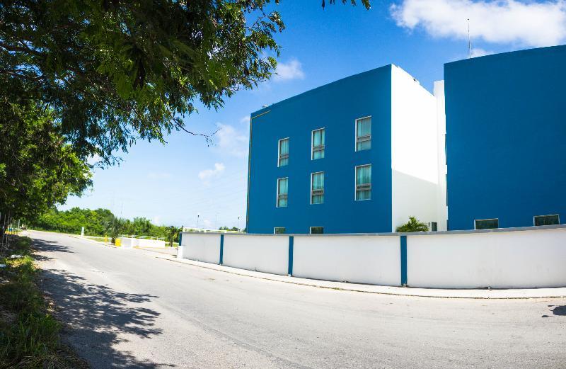 The Magic Hotel 3*