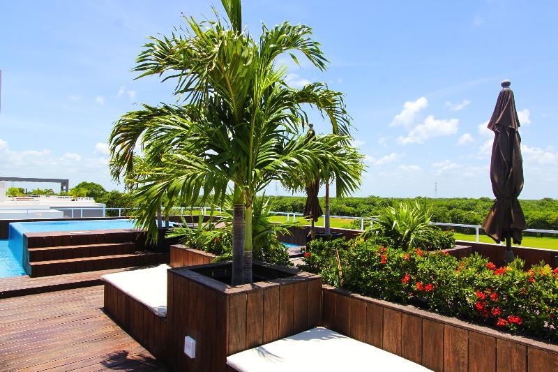 Nick Price Residences 4*
