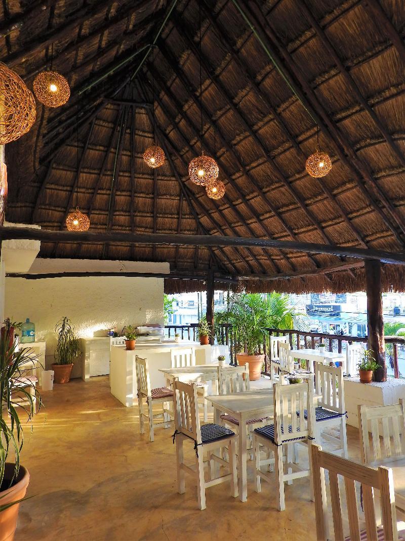 Luna Maya Tulum