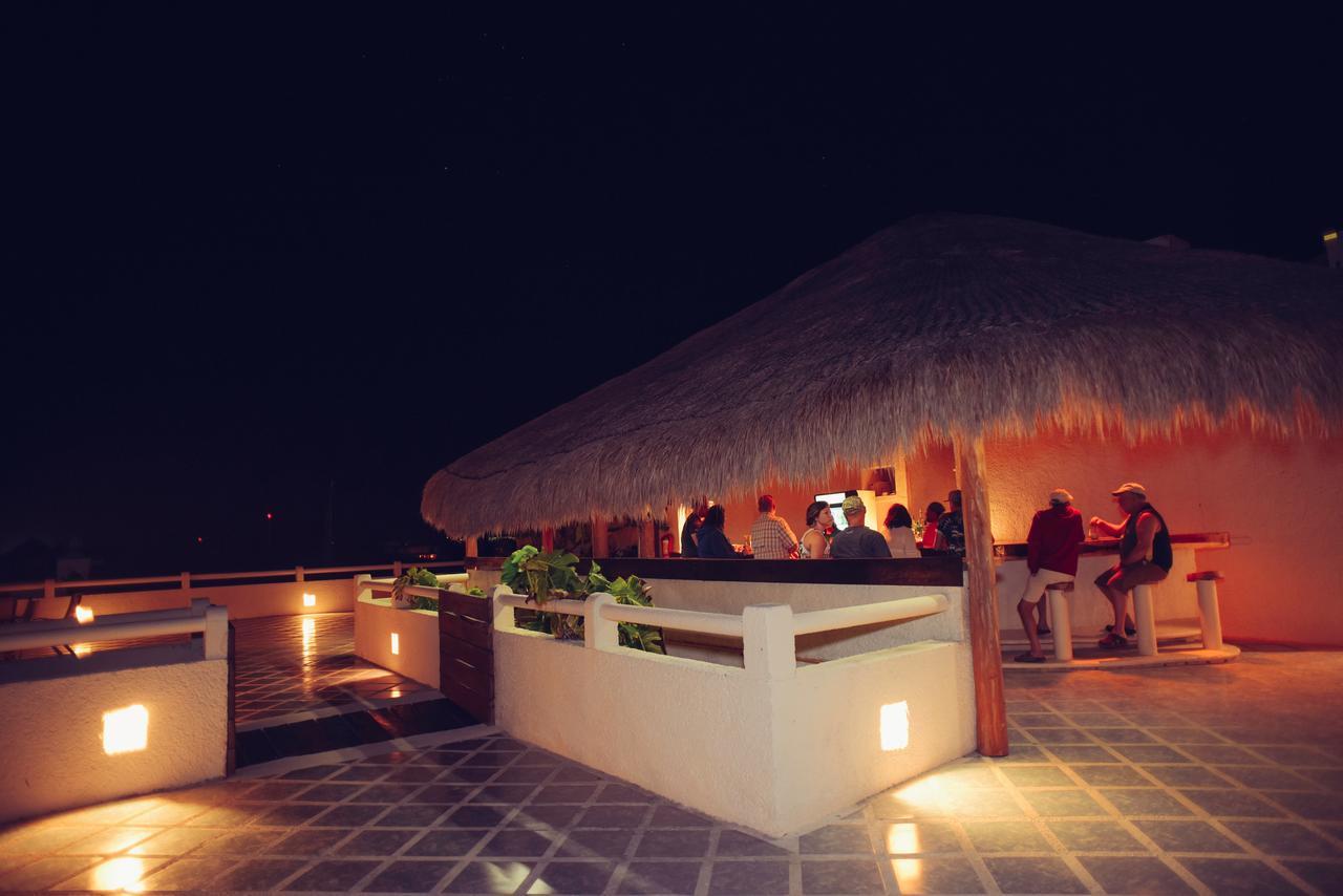Aquatech Derosa Apartahotel Akumal