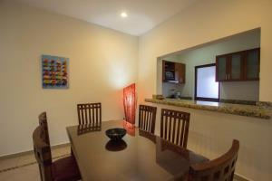 Ocre Apartment *