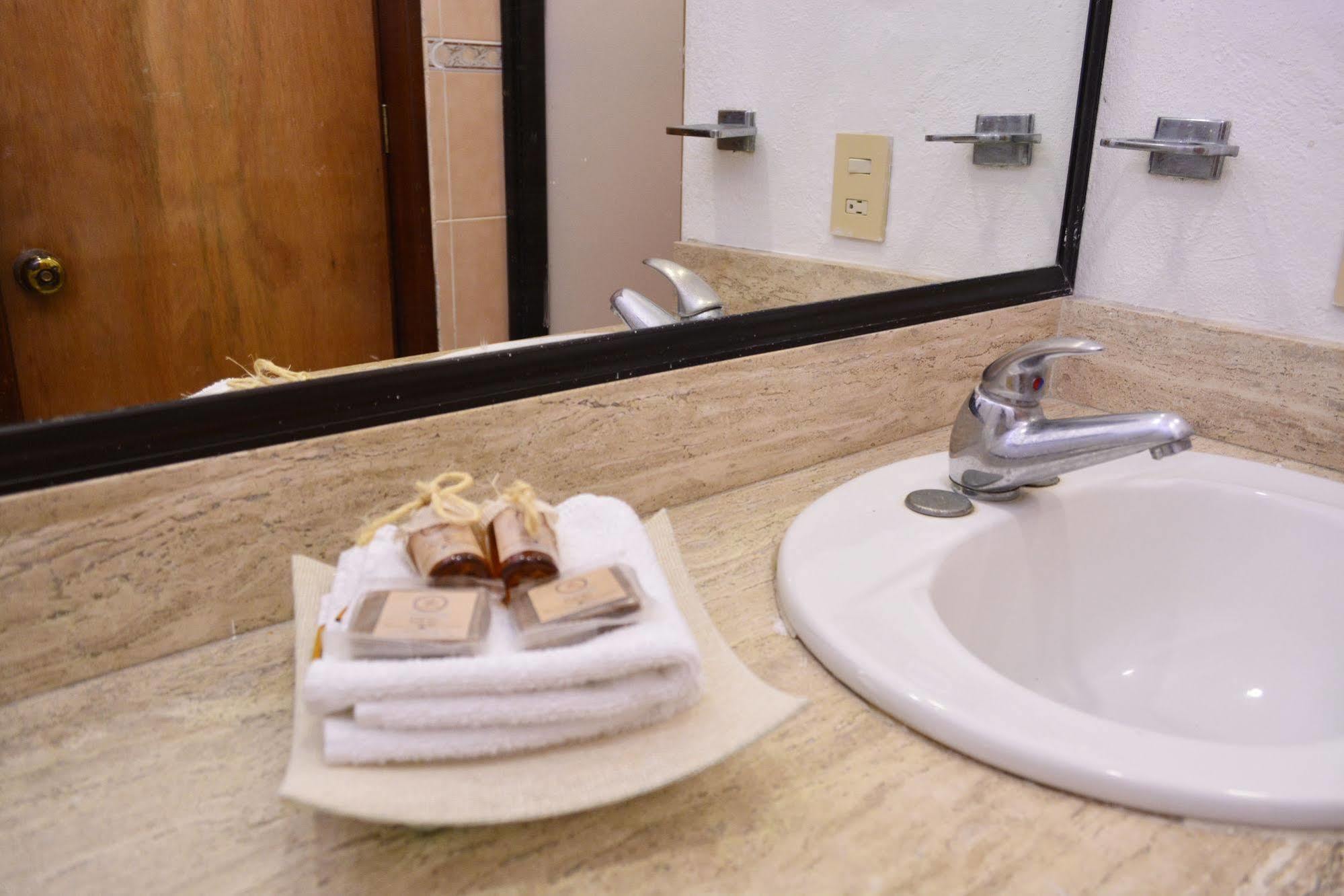 Hotel Maya Del Centro -adults Only- Playa del Carmen