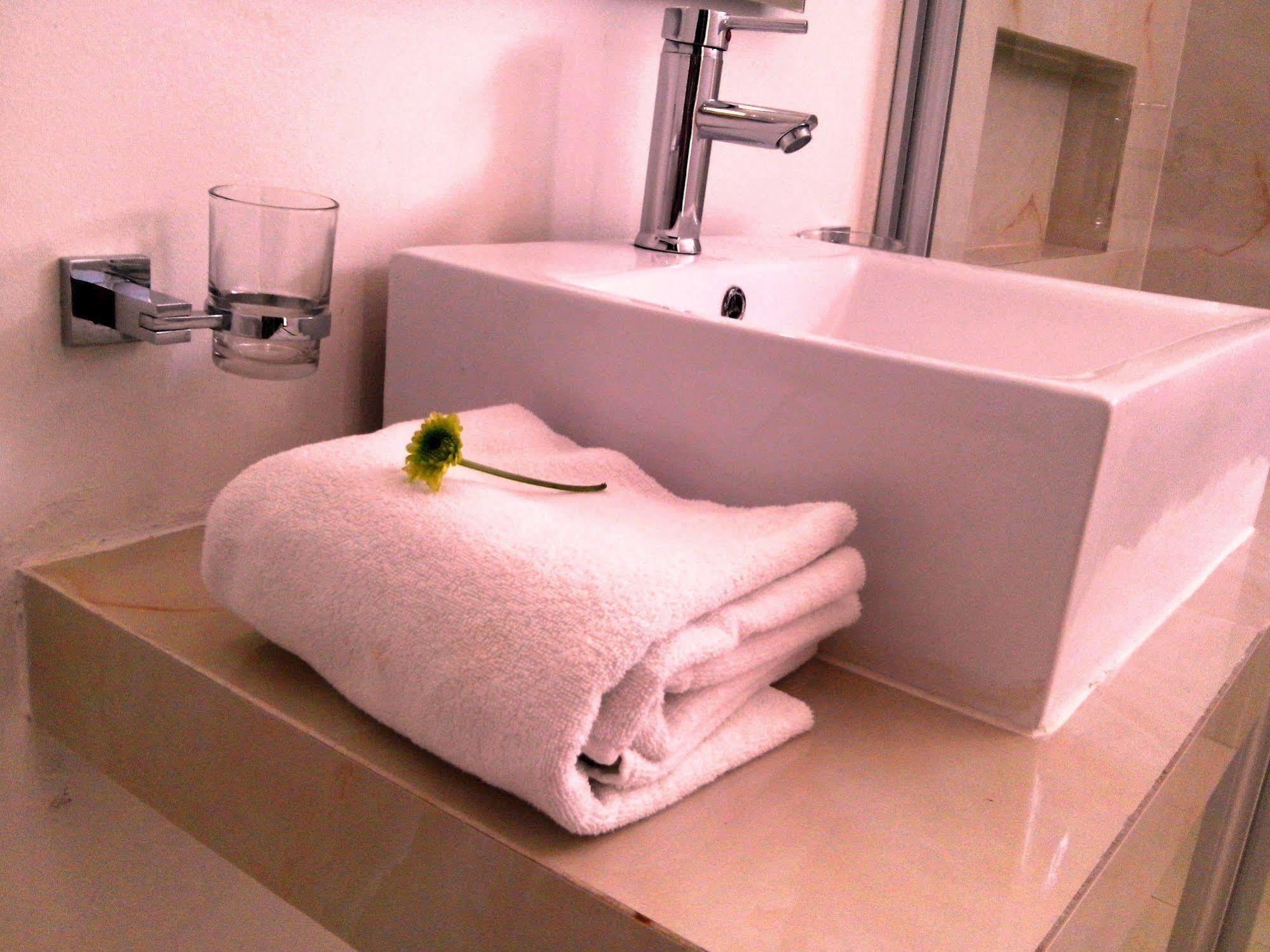 The Place On 5th Apartment *