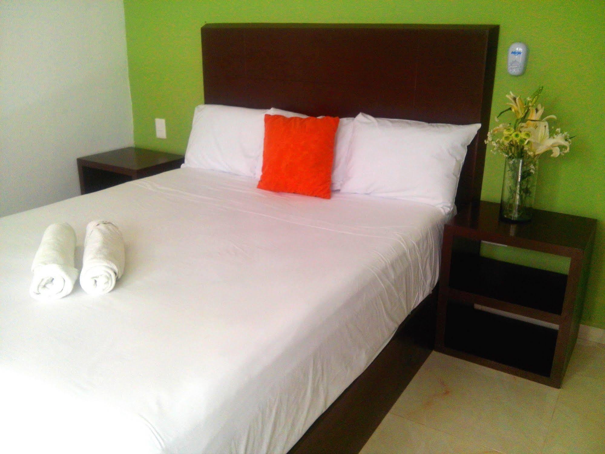 The Place On 5th Apartment *