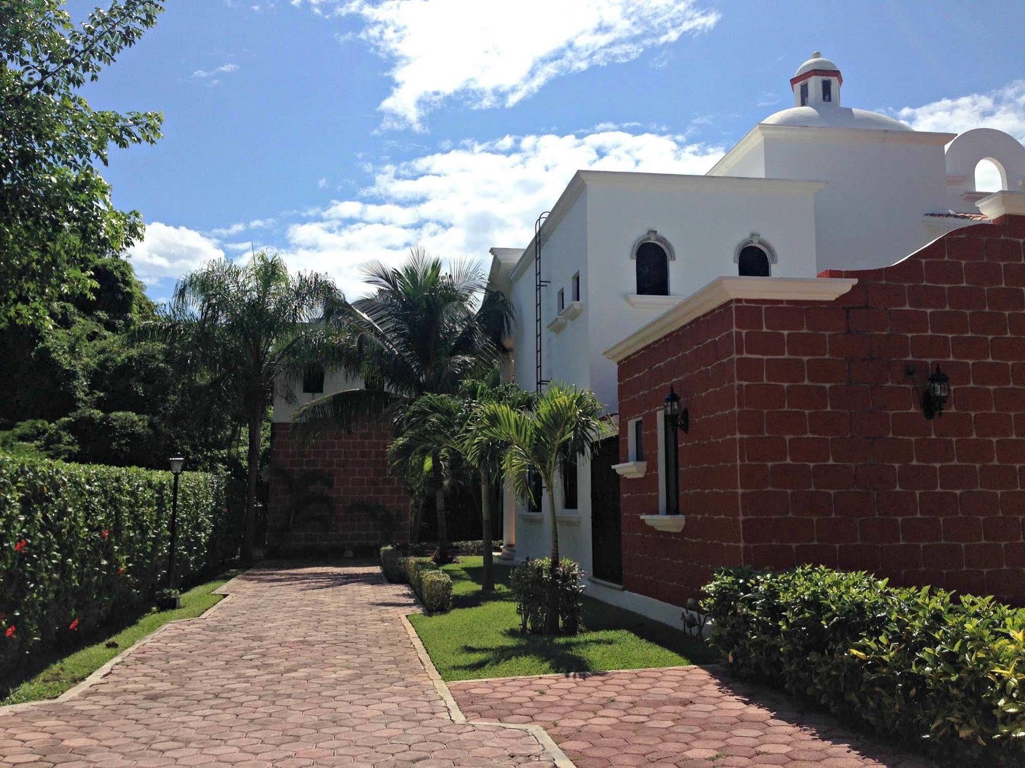 Acomodação com café da manhã  Hibiscus
