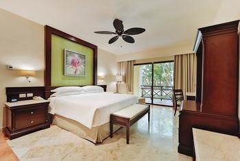 Occidental Grand Xcaret Resort 5*