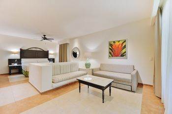 Occidental Grand Xcaret Resort 5*