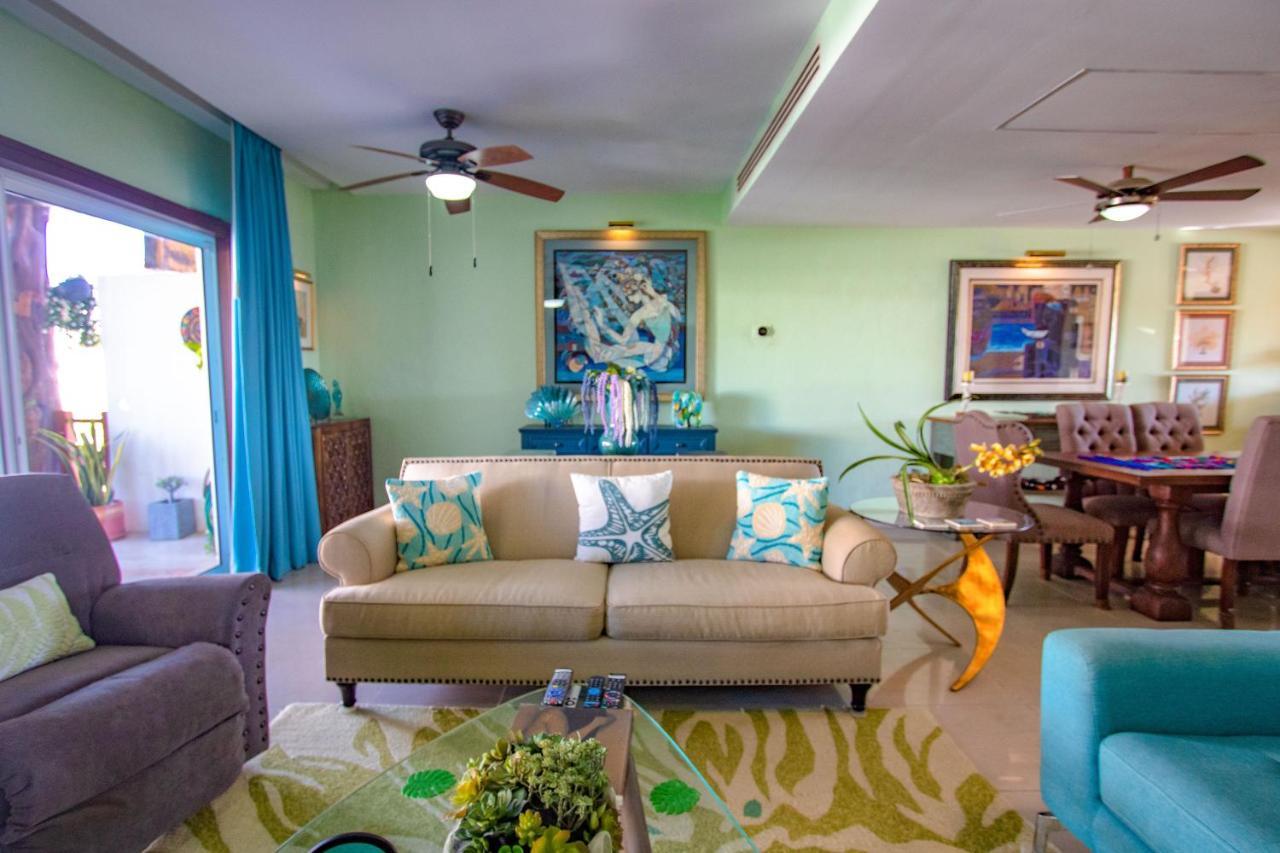 Apartment Penthouse Wayak 302 - Luxury, Private Pool, Maid Service, High End Art - At Quadra Alea Playa del Carmen