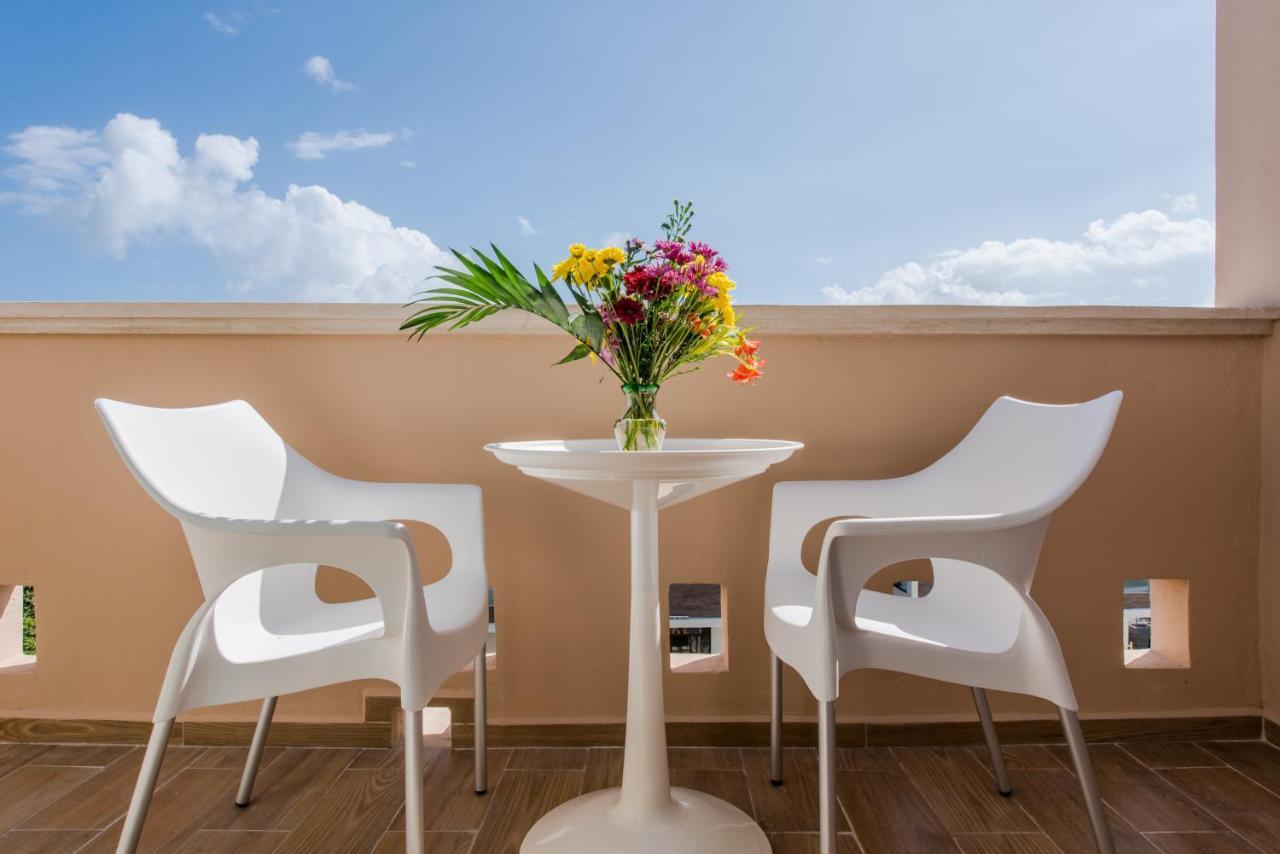 Casa Leo Aparthotel Playa del Carmen