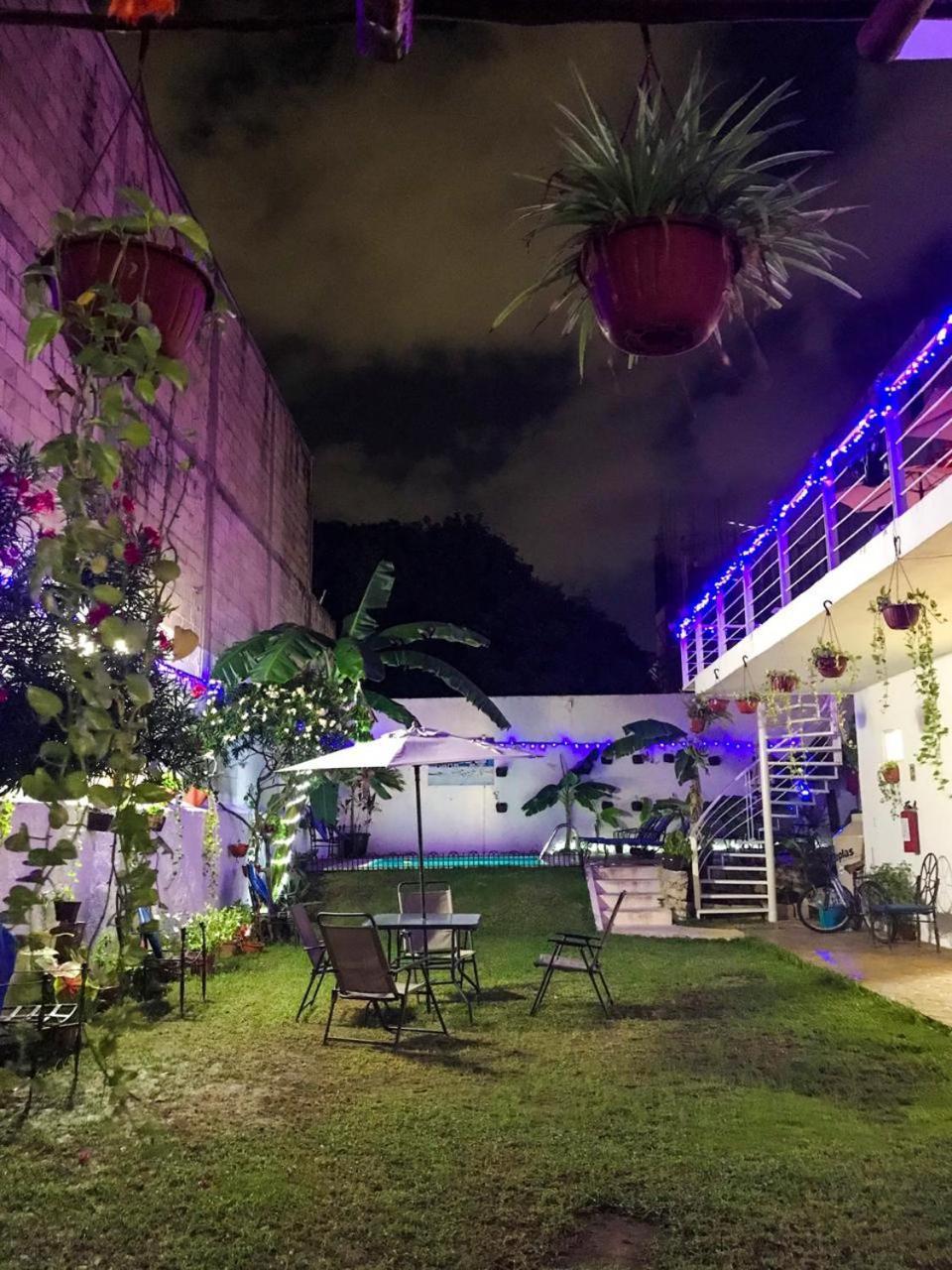 Hostel Grand Playa *