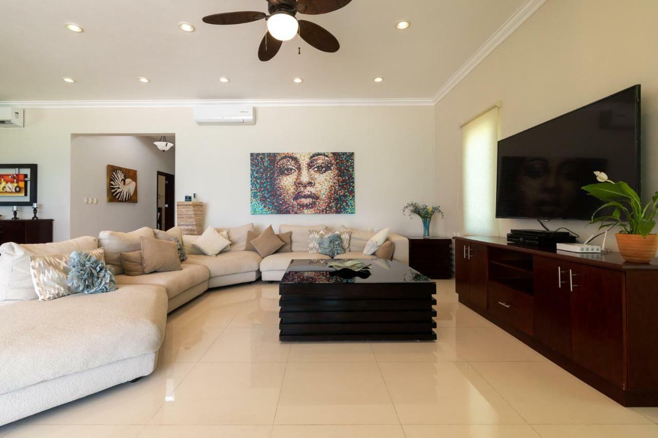 Villa Casa Joya Del Mar - Oceanfront For 10 - Playa Paradise *