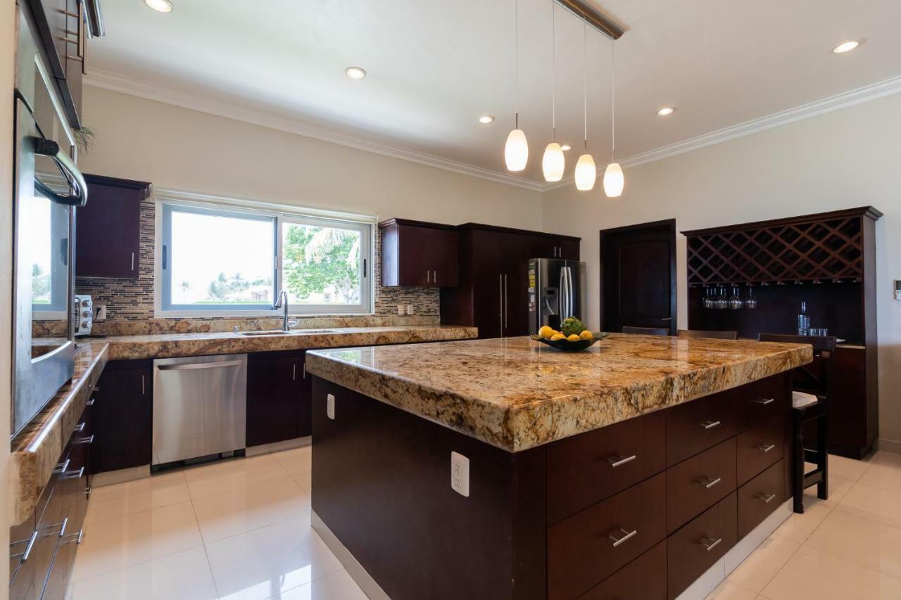 Casa Joya Del Mar - Oceanfront For 10 - Playa Paradise