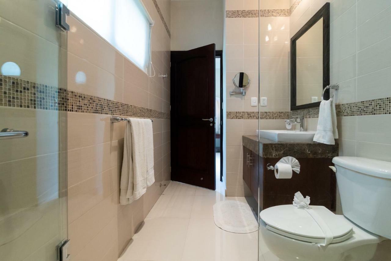 Casa Joya Del Mar - Oceanfront For 10 - Playa Paradise
