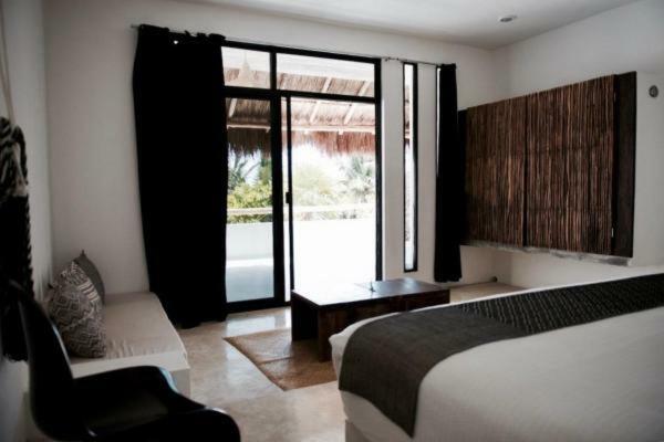 Casa-laha Hotel *