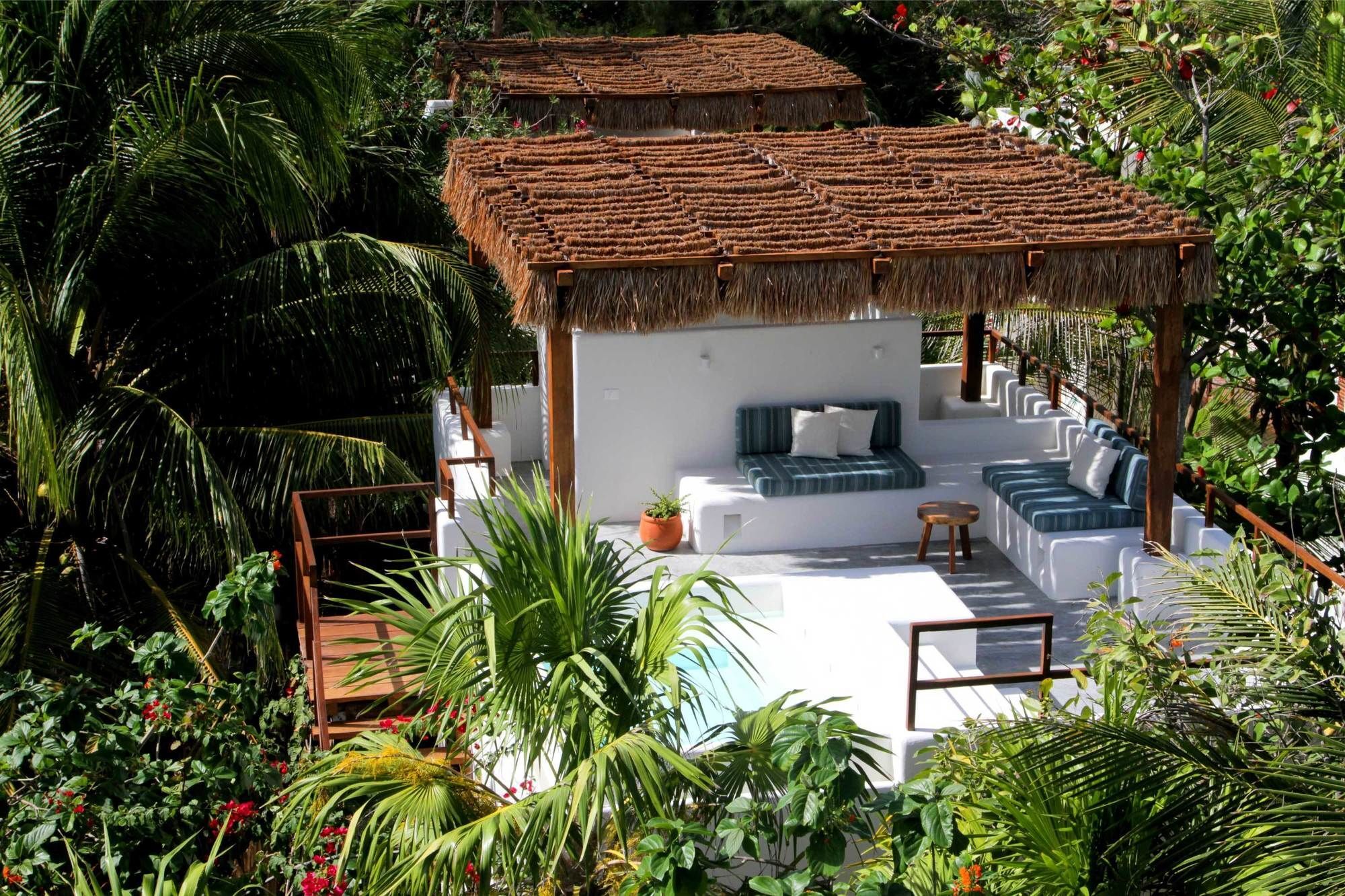 Hotel Chiringuito 4*
