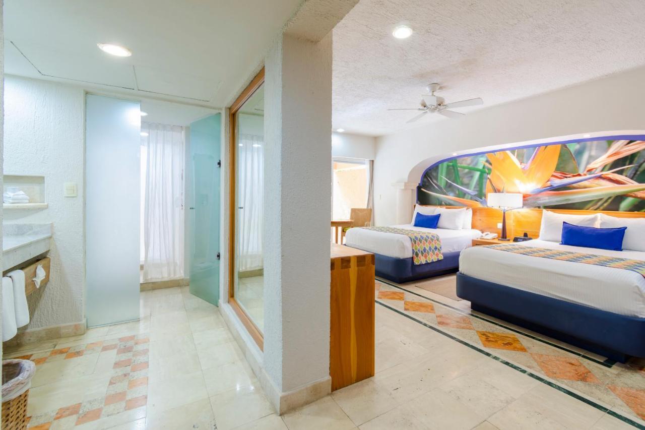 & Club 5* Puerto Aventuras