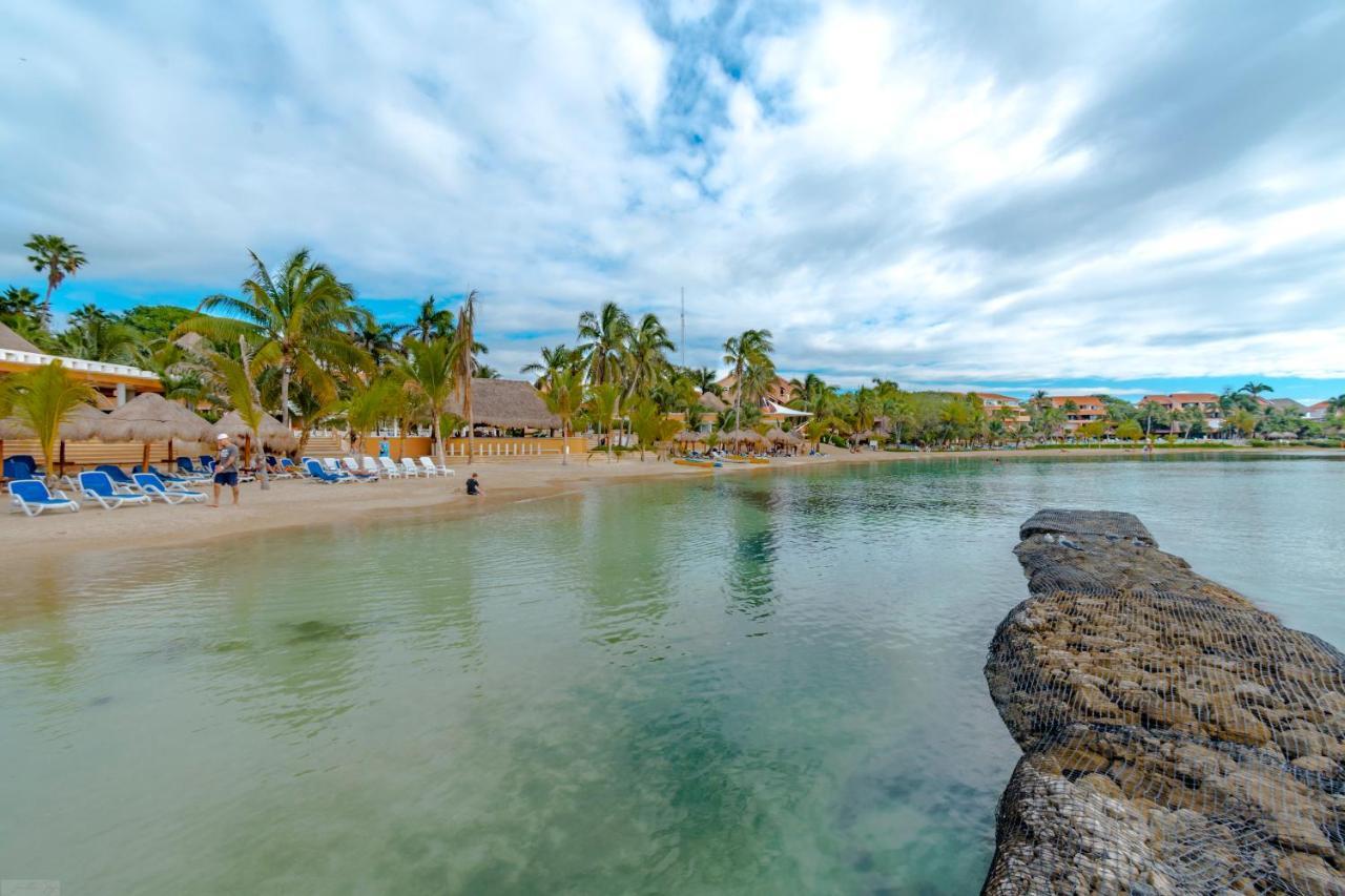 & Club 5* Puerto Aventuras