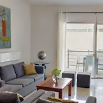 La Vista By Las Flores