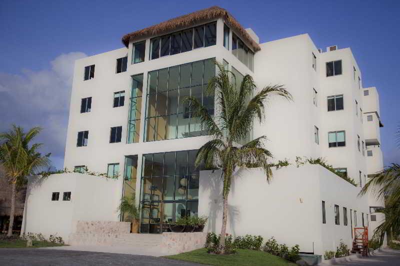 Generations Maroma Hotel 5*