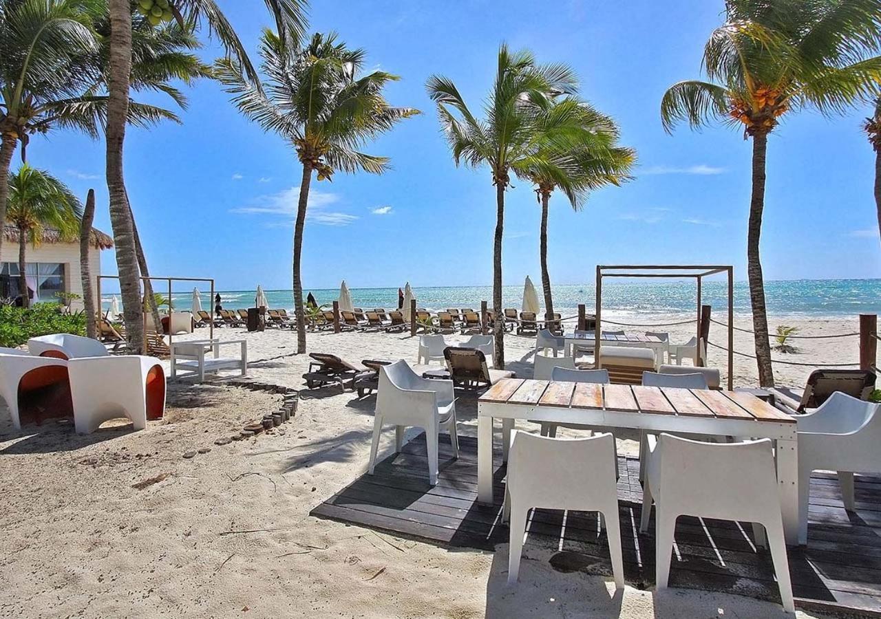 Holiday home Beachfront With Jacuzzi, 3 Bedroom & Pool - At Mareazul Corazon