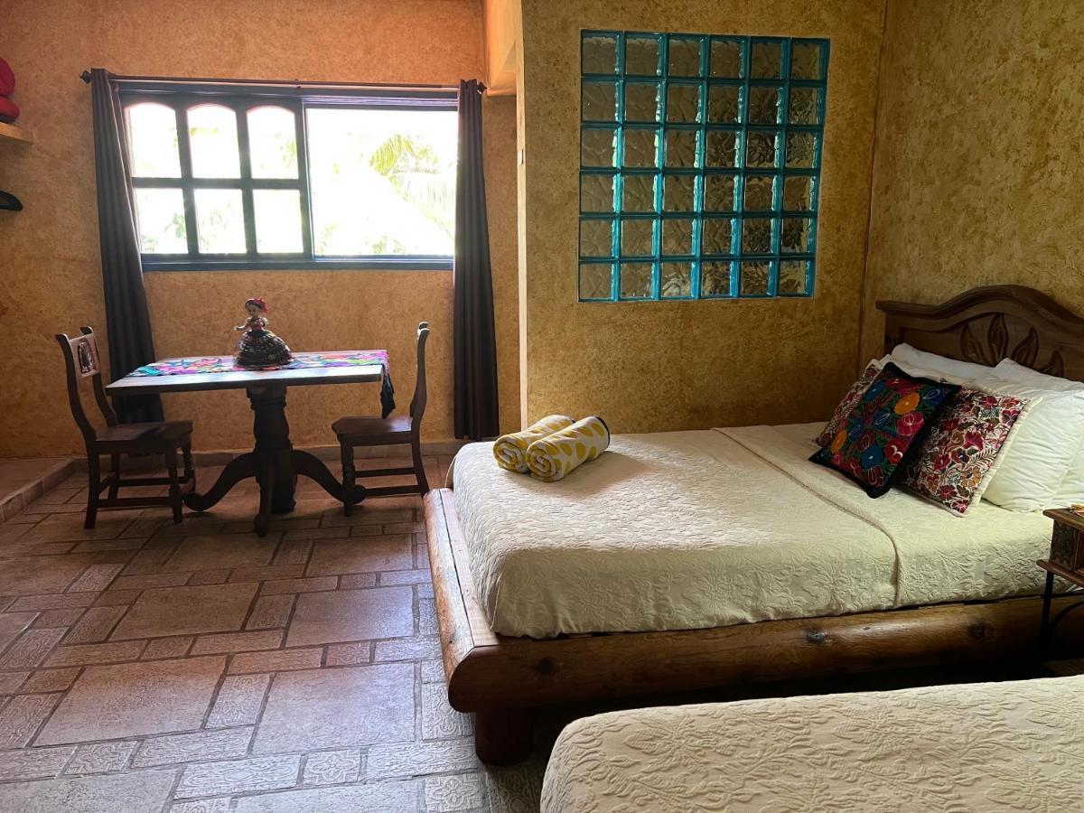 Hacienda Boutique And Solo Adultos Bed & Breakfast
