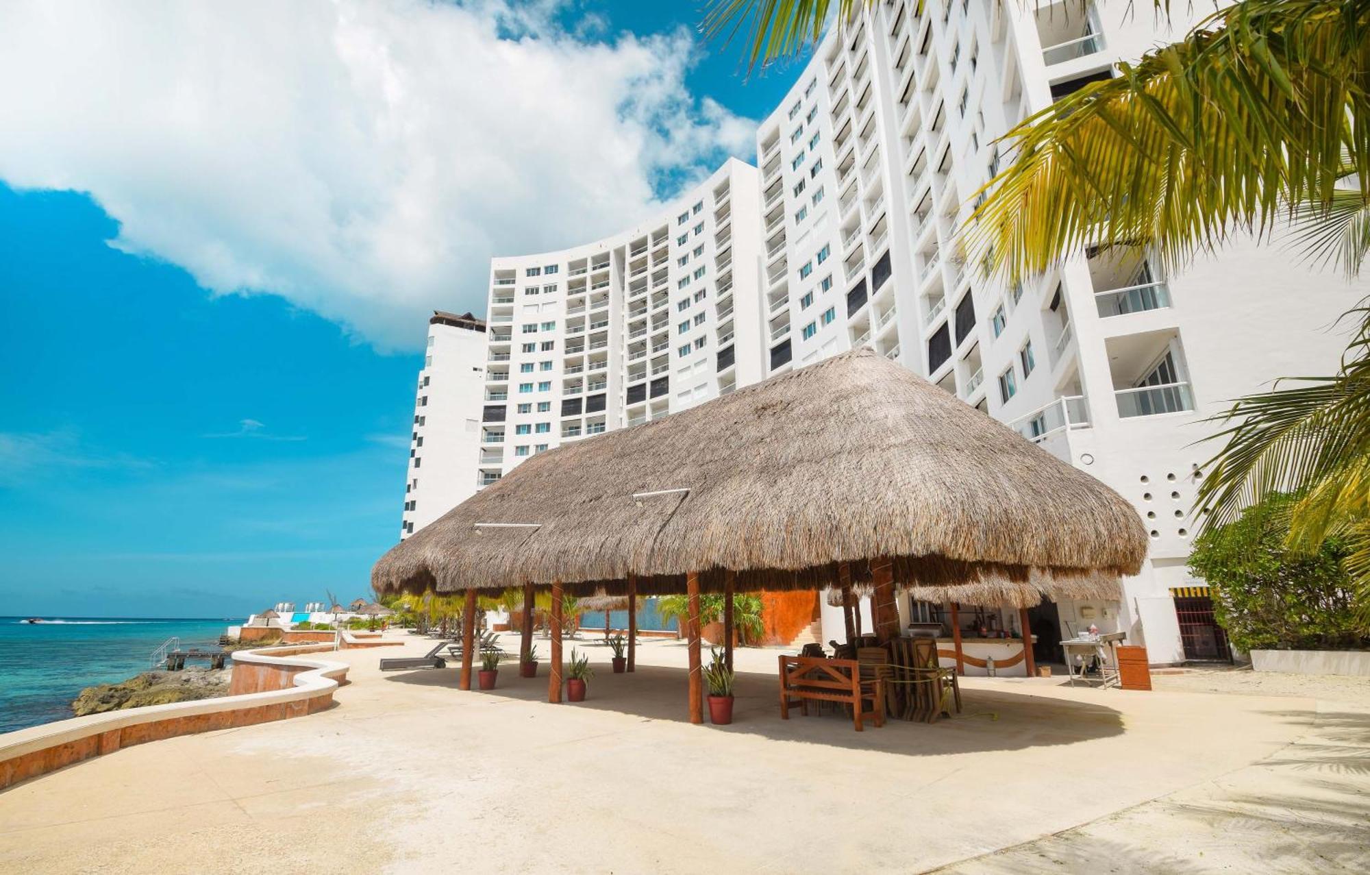 Сasa de vacaciones Oceanfront Oasis At Peninsula Grand *
