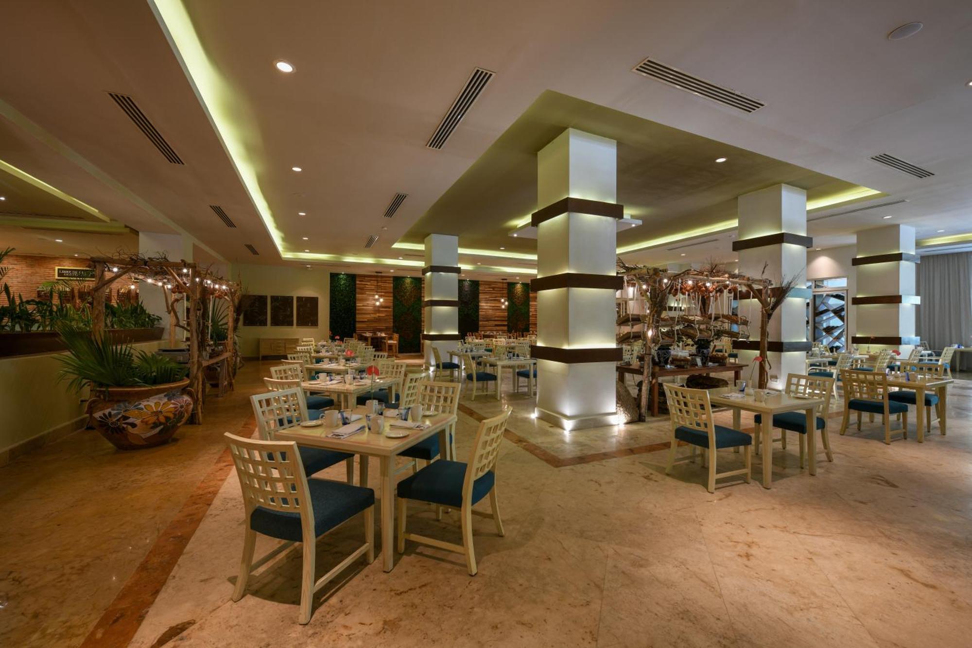 Resort El Dorado Royale, Catamaran, Cenote, All & More Inclusive Adults Only