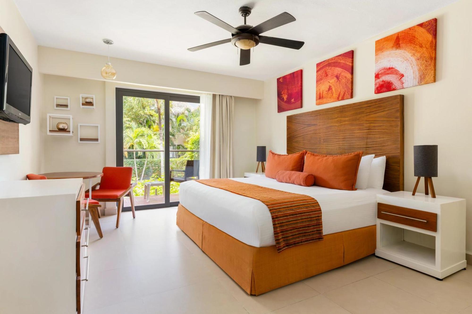 Sunscape Sabor Resort