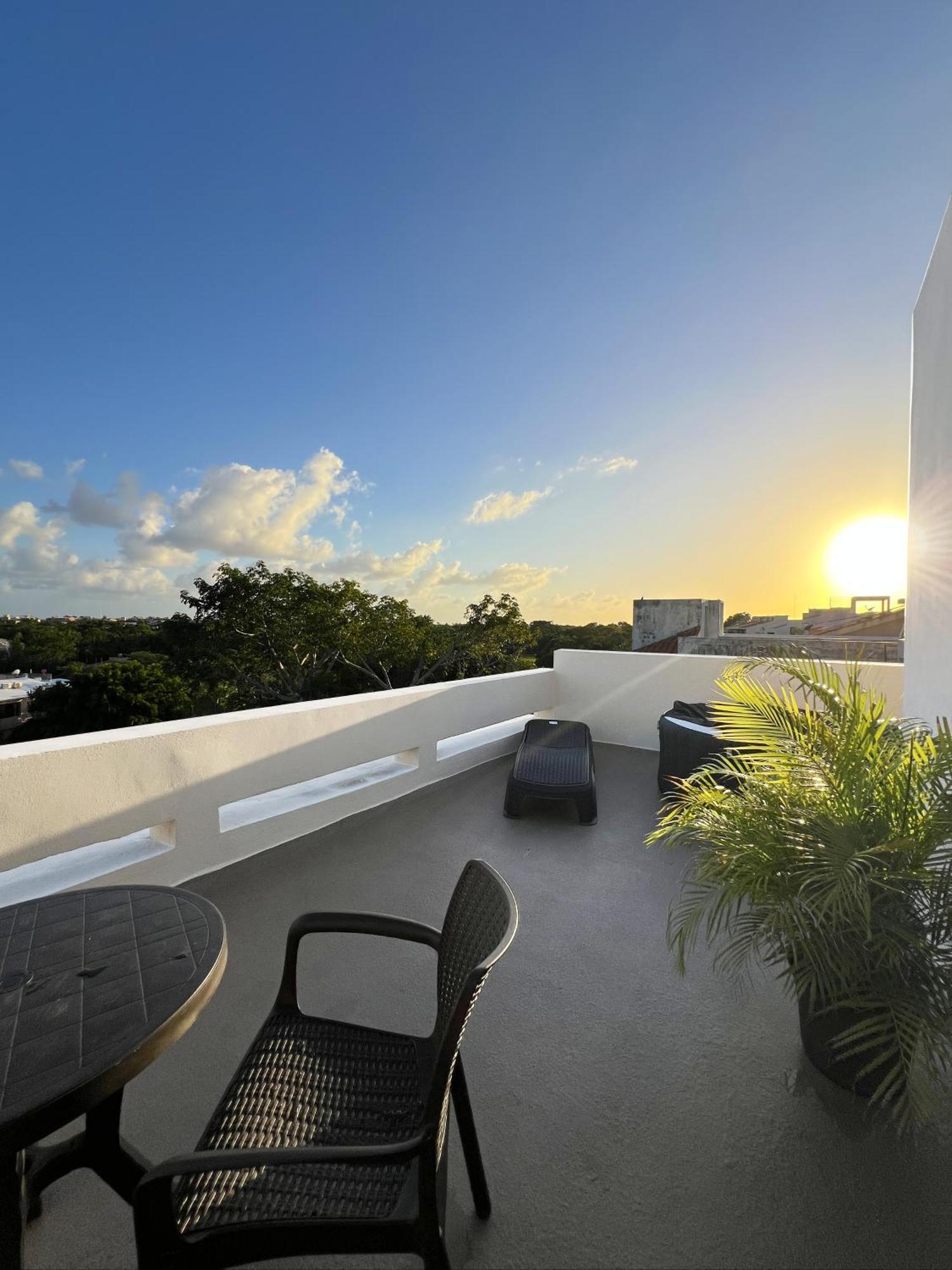 Apartment Private Jacuzzi, Golf Getaway, Sunrise View Puerto Aventuras