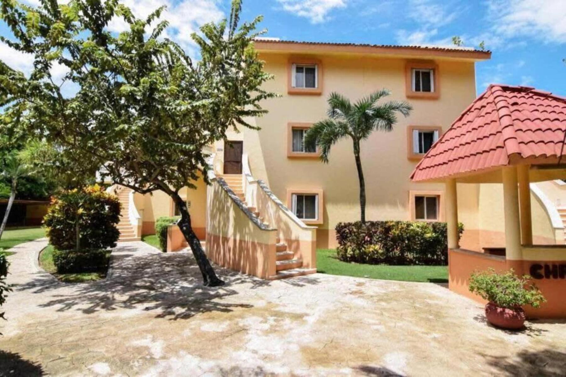 Private Balcony I Gated Playacar I Pool On Site! * Playa del Carmen