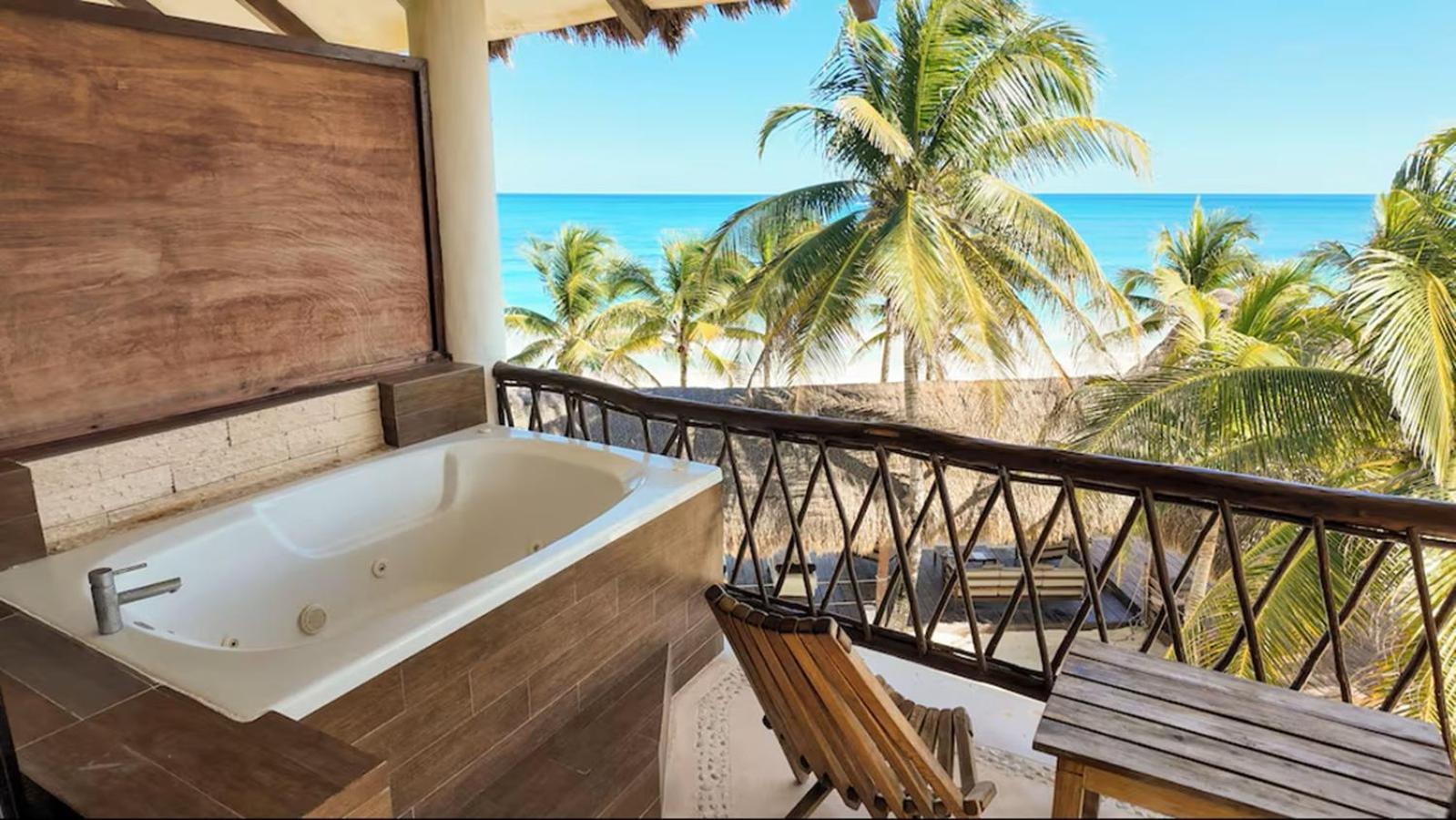 Mia Tulum Beachfront Resort - Ocean View Suites And Beach Club 4*