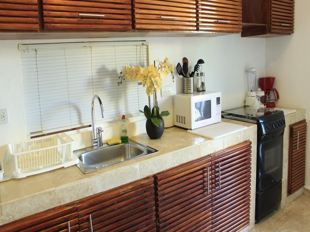 Maya Vacanze Miramar Apartment Akumal
