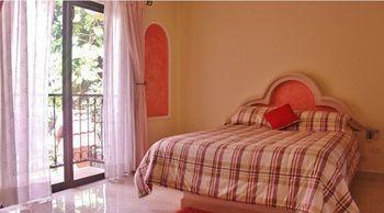 Lux Paraiso 2*