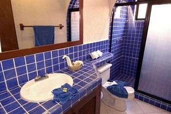 Aquatech Derosa Hotel 3*