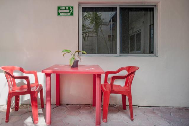 Hotel La Alegria 2*