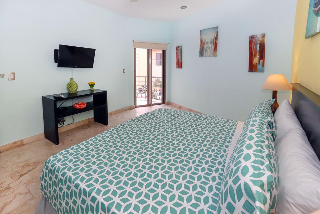 Apartment Beachfront Condo, 2 Bedroom - Ocean View At Corto Maltes Playa del Carmen