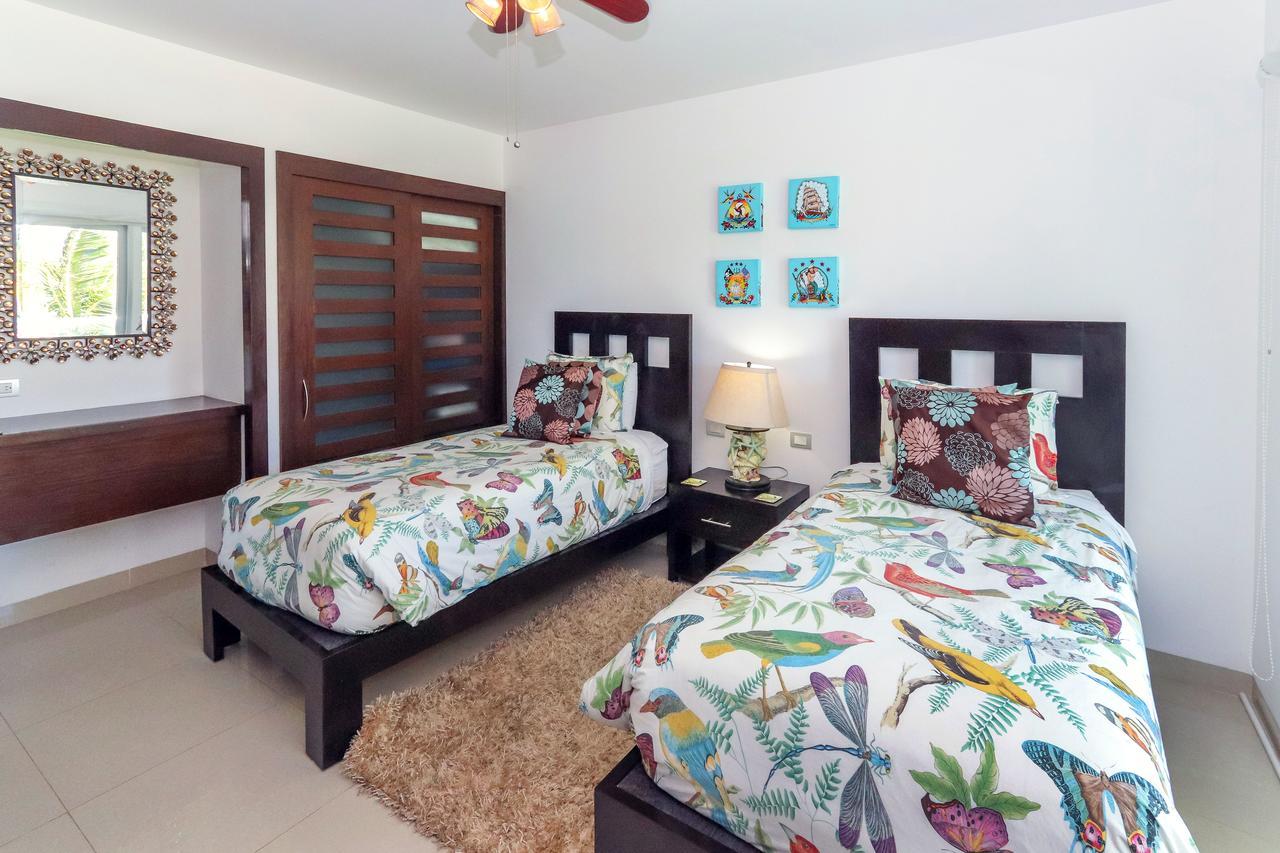 Beachfront With Jacuzzi, 3 Bedroom & Pool - At Mareazul Corazon Holiday home