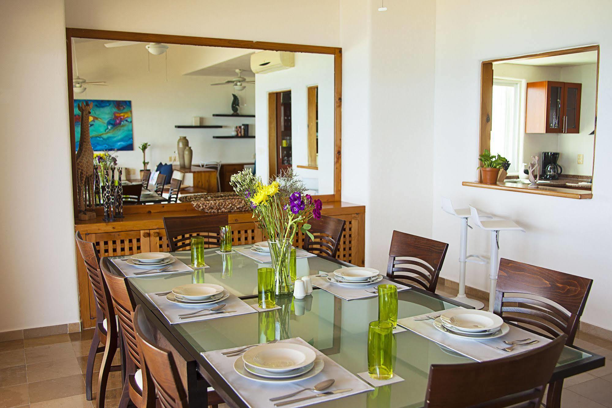 Hotel Homing Bird Puerto Aventuras