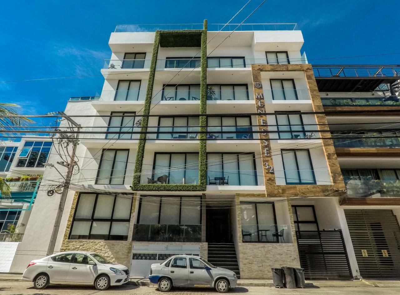 Menesse 32 Luxury By Mikitito *