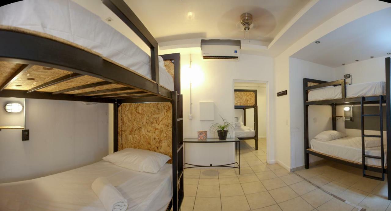Hostel Urban Beach Chic