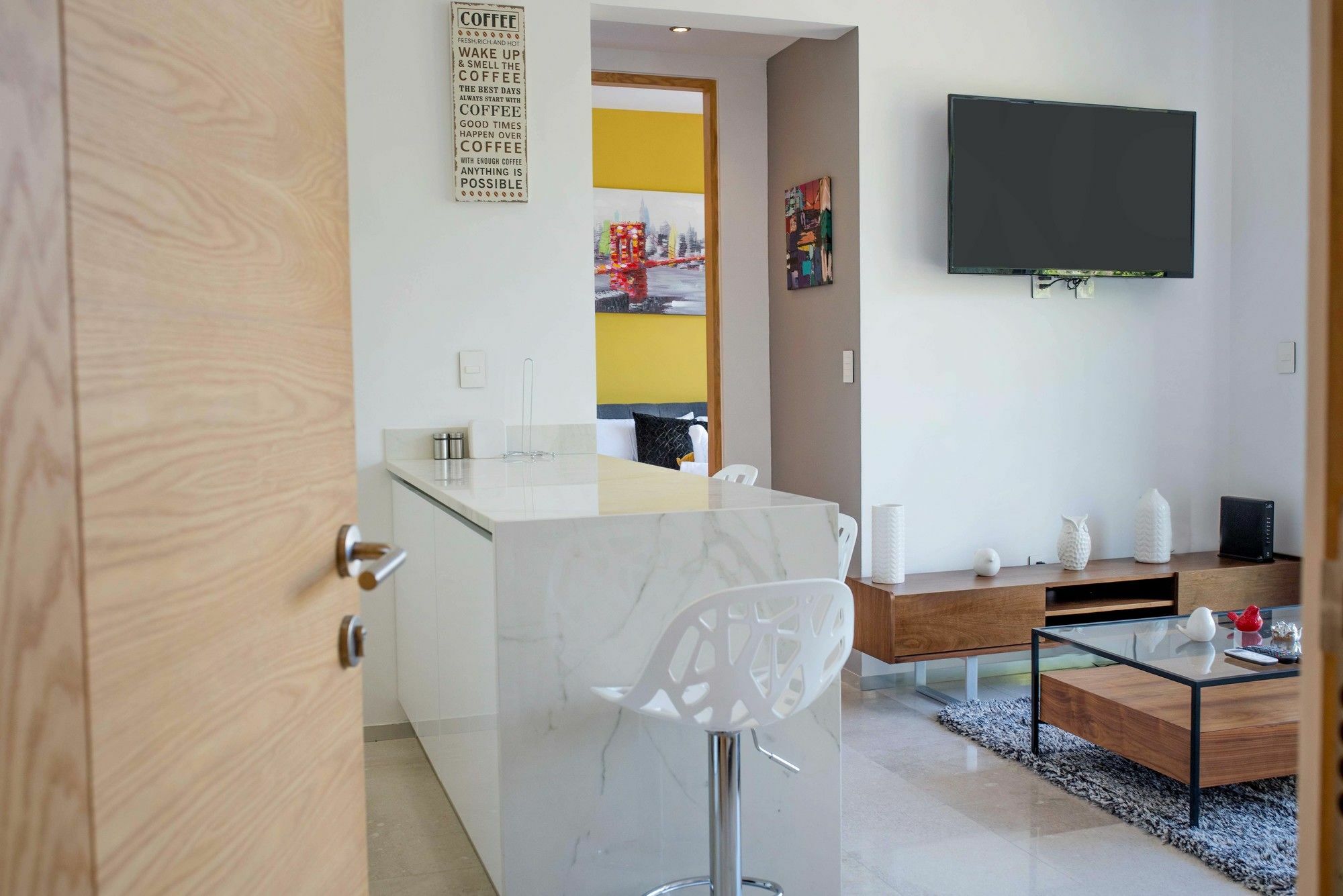 Menesse 32 Luxury By Mikitito