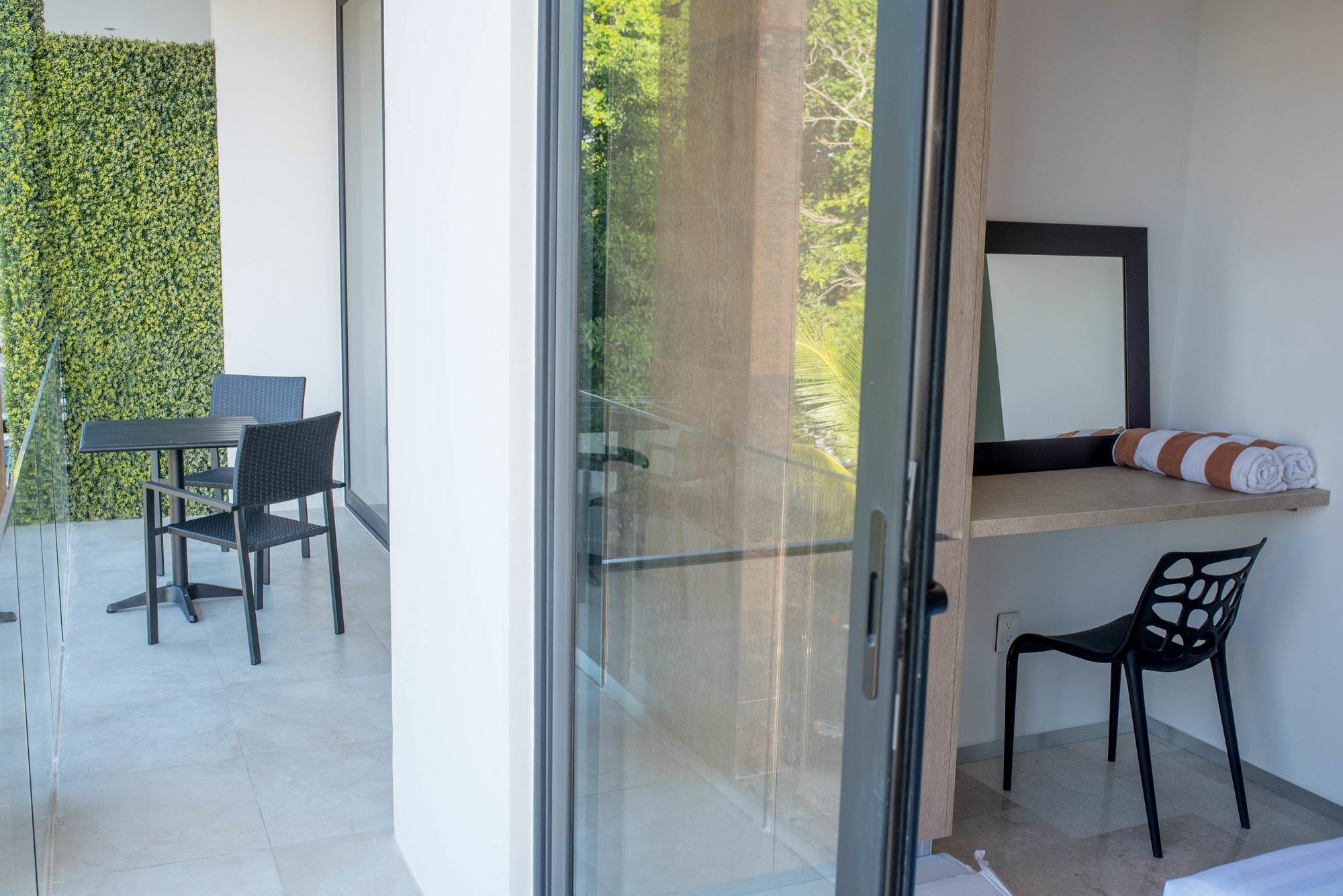 Menesse 32 Luxury By Mikitito Apartment