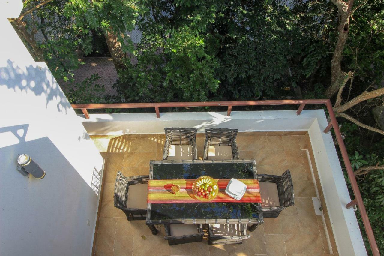 Apartment Penthouses With Private Rooftop & Hot Tub In Grounds *