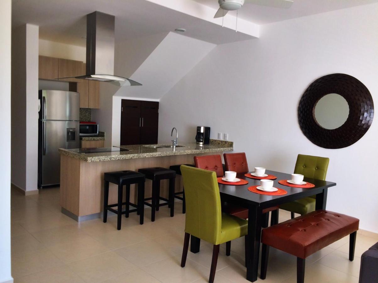 Penthouses With Private Rooftop & Hot Tub In Grounds Apartment *