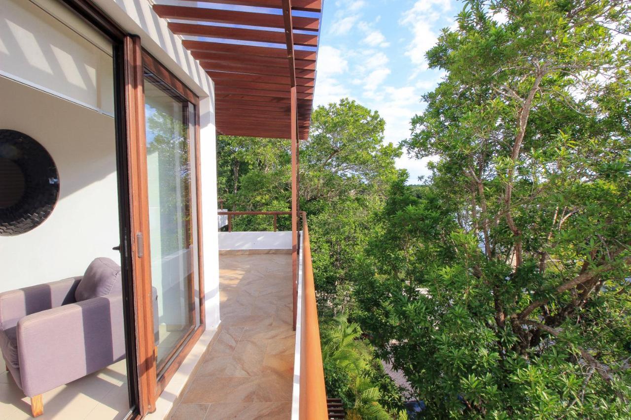 Penthouses With Private Rooftop & Hot Tub In Grounds Apartment