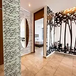 Dc 1103 Trendy Condo In Mamitas Beach Area Half Block To 5Th
