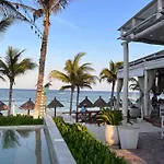 Caribbean Golf And Beach Retreat